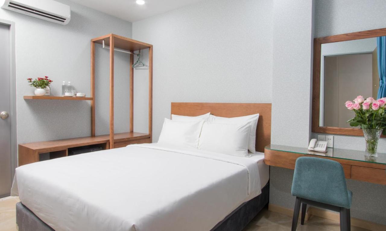 Piano Hotel مدينة هوشي منه المظهر الخارجي الصورة