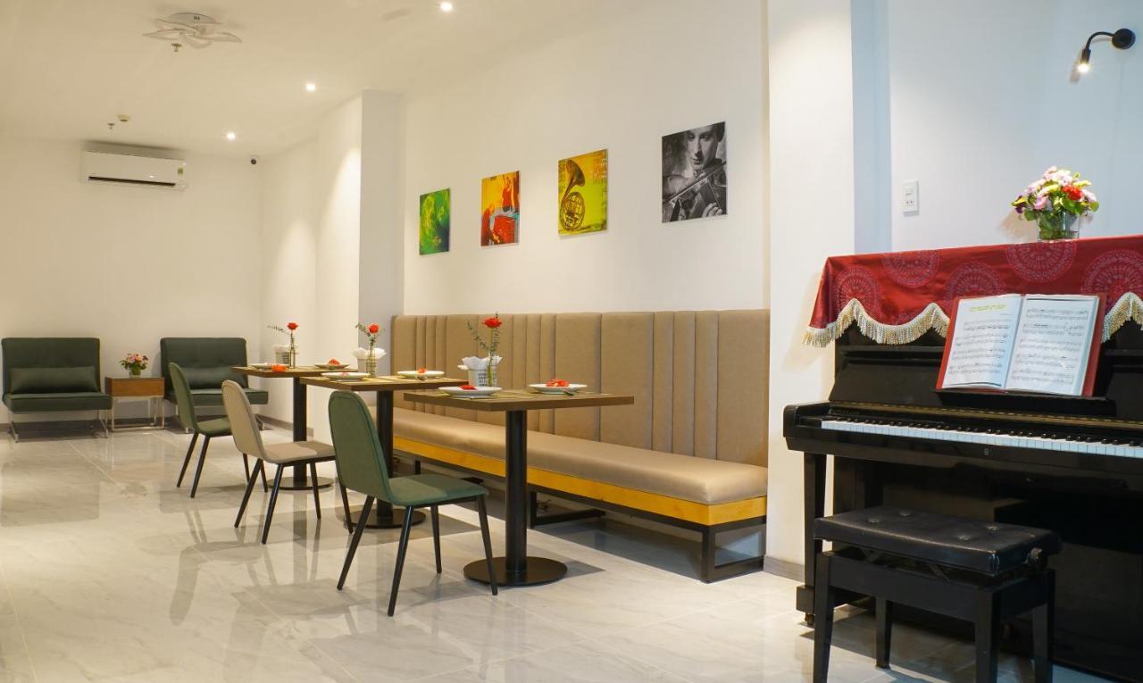 Piano Hotel مدينة هوشي منه المظهر الخارجي الصورة